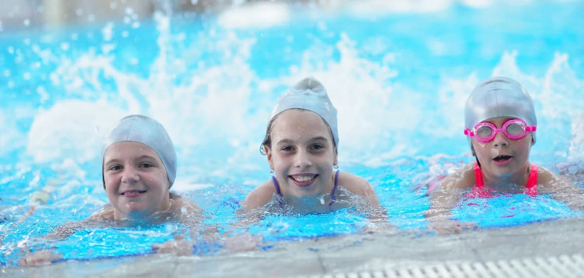 5 Essential Swimming Tips for Beginners in Grand Cayman